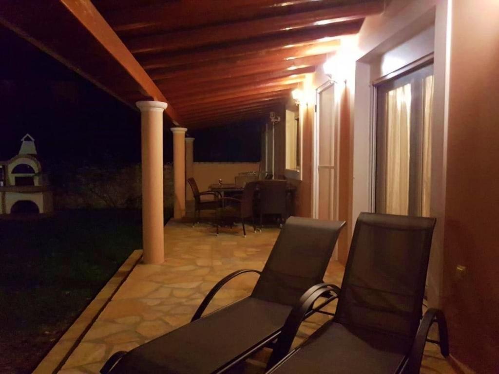 Villa Spiti Ute Makrádes Kültér fotó